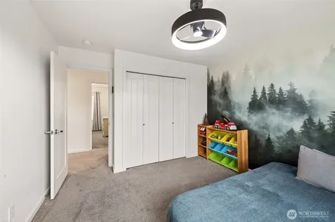 5530 Douglas Avenue SE Auburn WA 98093