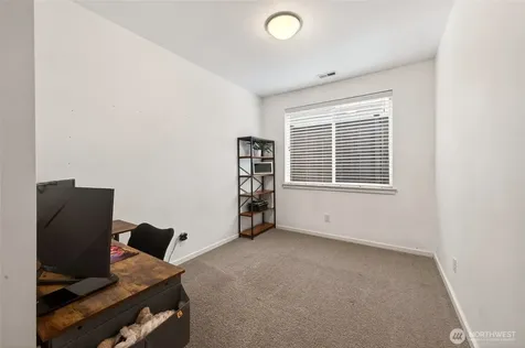 5530 Douglas Avenue SE Auburn WA 98093