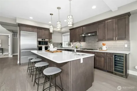 1006 4th Street W Kirkland WA 98033