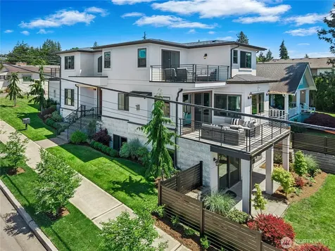 1006 4th Street W Kirkland WA 98033