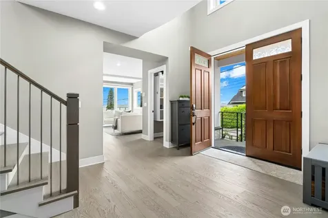 1006 4th Street W Kirkland WA 98033