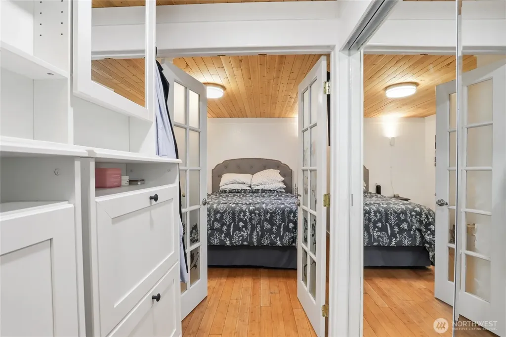 6875 E Fillmore Street Port Orchard WA 98366