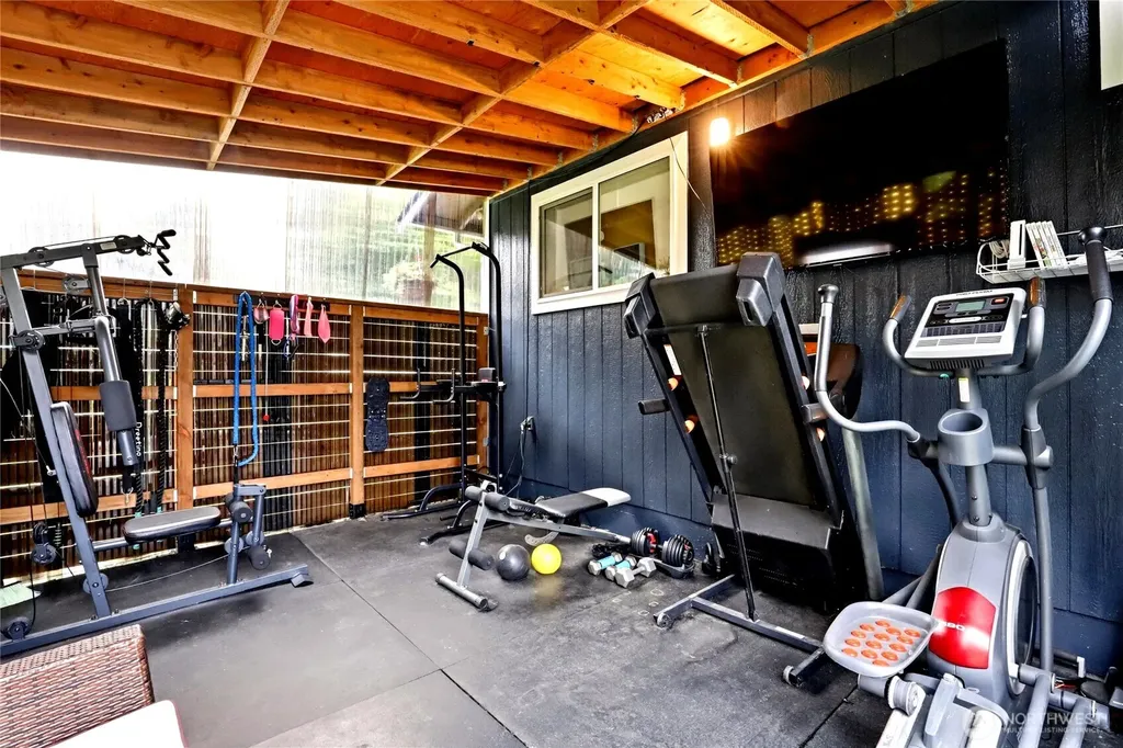 6875 E Fillmore Street Port Orchard WA 98366