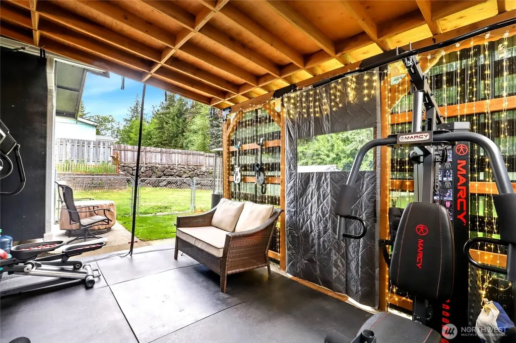 6875 E Fillmore Street Port Orchard WA 98366