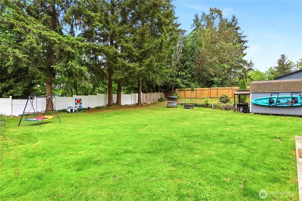 6875 E Fillmore Street Port Orchard WA 98366