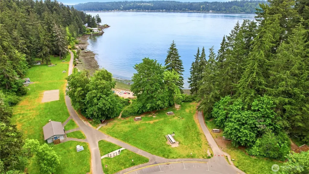 6875 E Fillmore Street Port Orchard WA 98366