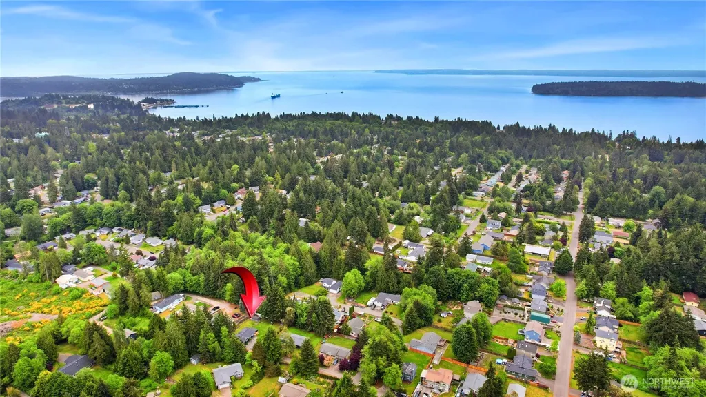 6875 E Fillmore Street Port Orchard WA 98366