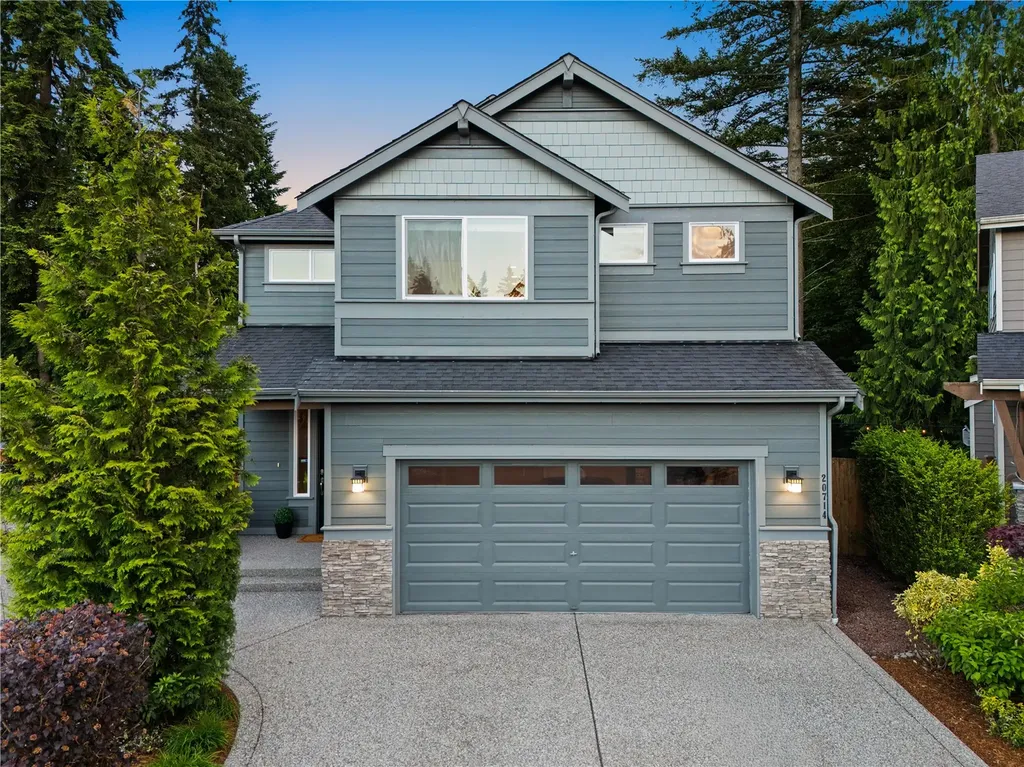 20714 1st Avenue W Lynnwood WA 98036