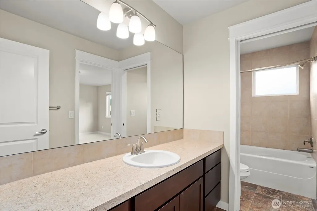 20714 1st Avenue W Lynnwood WA 98036