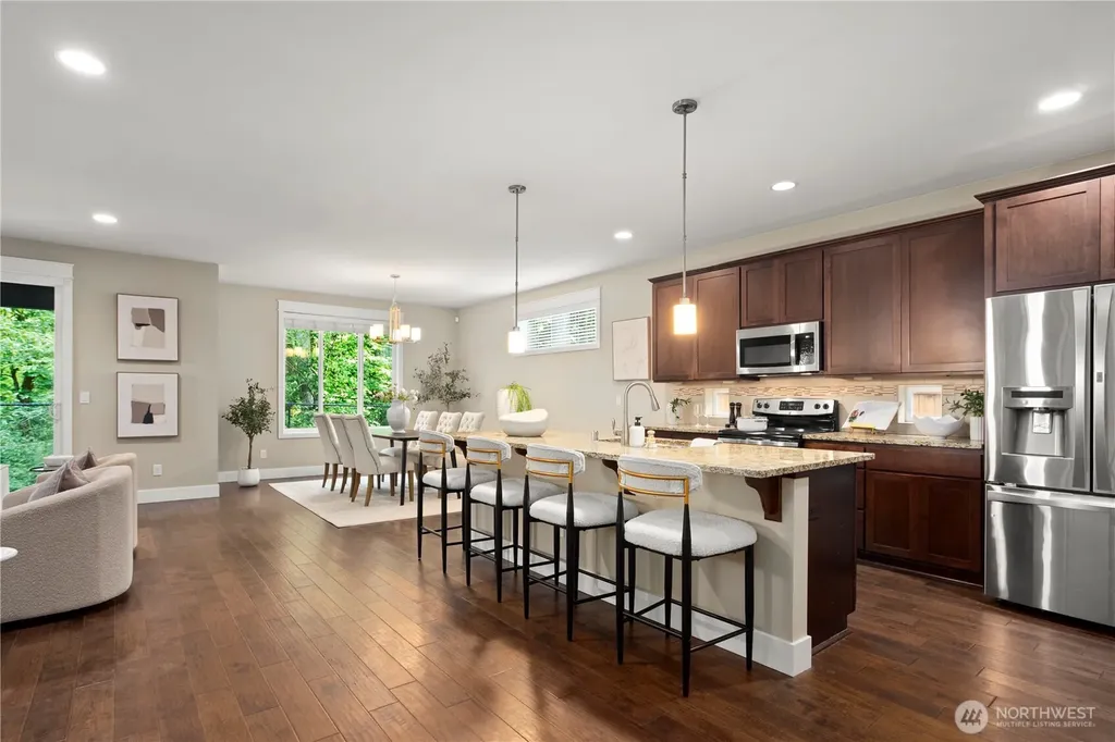 20714 1st Avenue W Lynnwood WA 98036