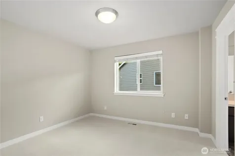 20714 1st Avenue W Lynnwood WA 98036