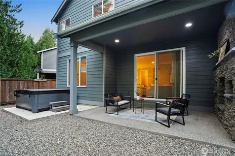 20714 1st Avenue W Lynnwood WA 98036