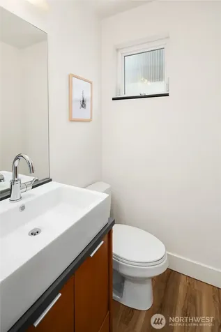 219 12th Avenue E Seattle WA 98102
