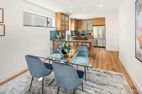 219 12th Avenue E Seattle WA 98102