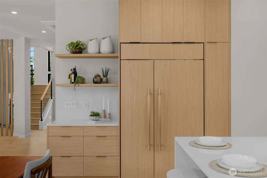 2728 63rd Avenue SE Mercer Island WA 98040