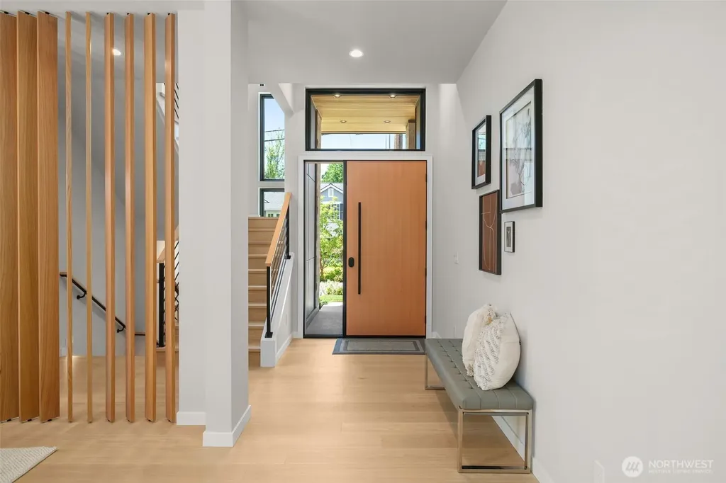 2728 63rd Avenue SE Mercer Island WA 98040