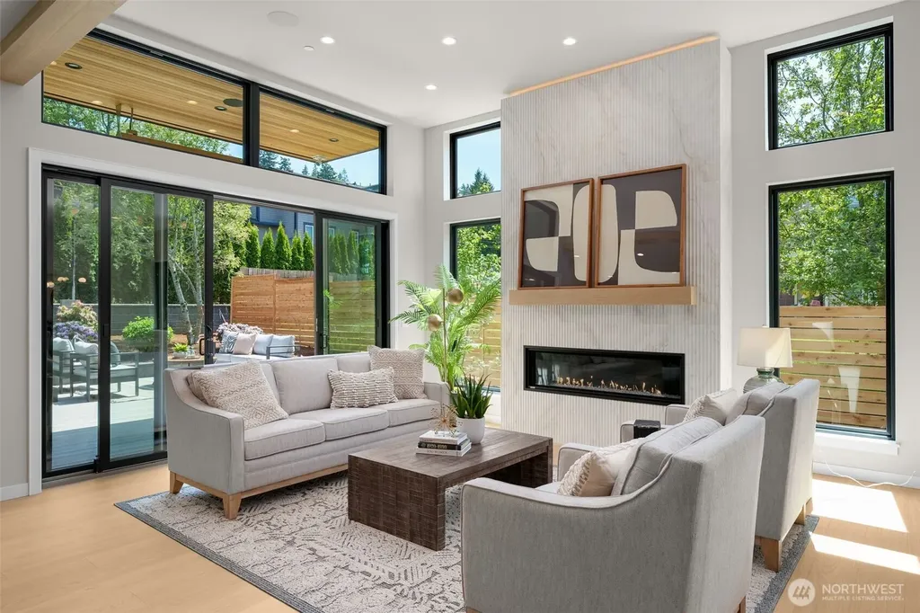 2728 63rd Avenue SE Mercer Island WA 98040