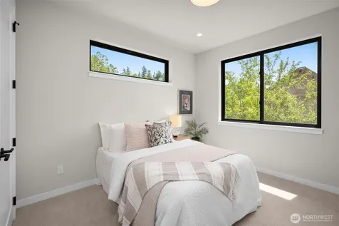 2728 63rd Avenue SE Mercer Island WA 98040