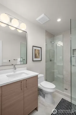 2728 63rd Avenue SE Mercer Island WA 98040