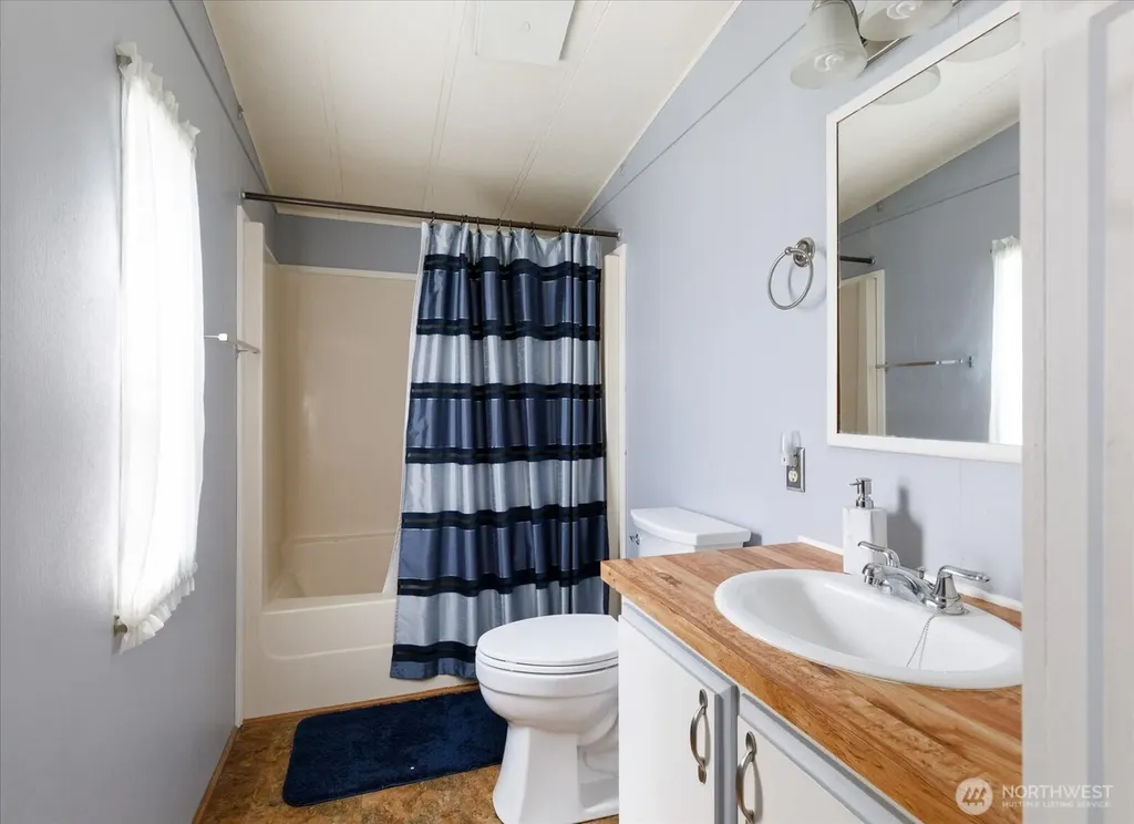 2172 Norman Drive Oak Harbor WA 98277