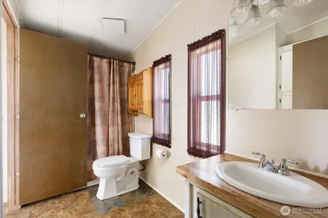2172 Norman Drive Oak Harbor WA 98277