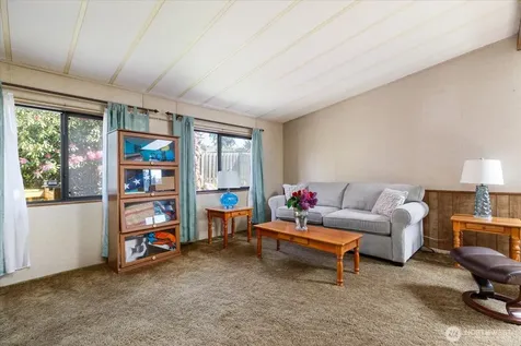 2172 Norman Drive Oak Harbor WA 98277