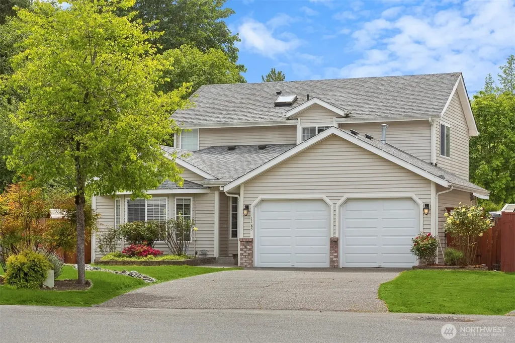 1185 Landover Place Port Orchard WA 98366