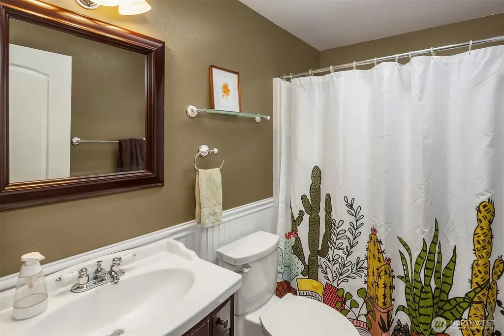 1185 Landover Place Port Orchard WA 98366