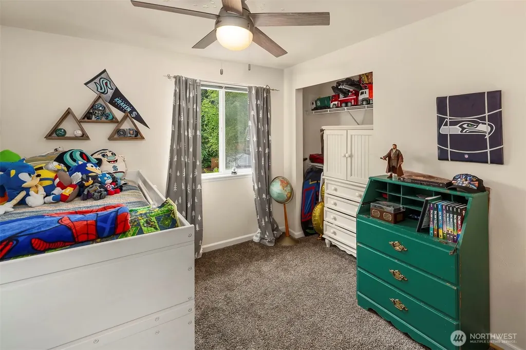 1185 Landover Place Port Orchard WA 98366