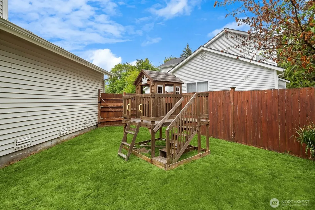 1185 Landover Place Port Orchard WA 98366