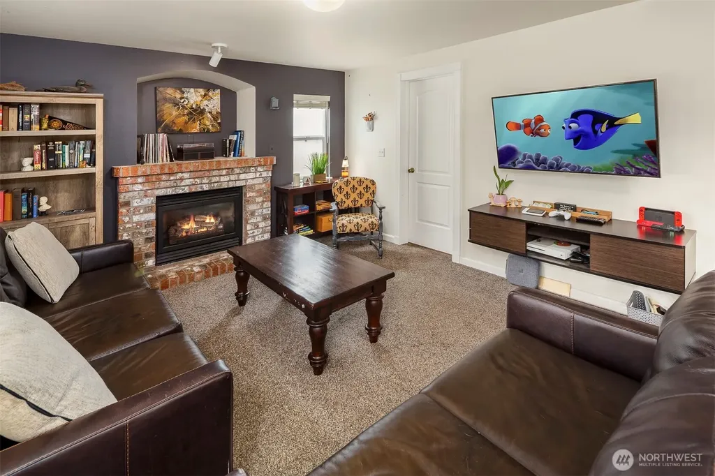 1185 Landover Place Port Orchard WA 98366