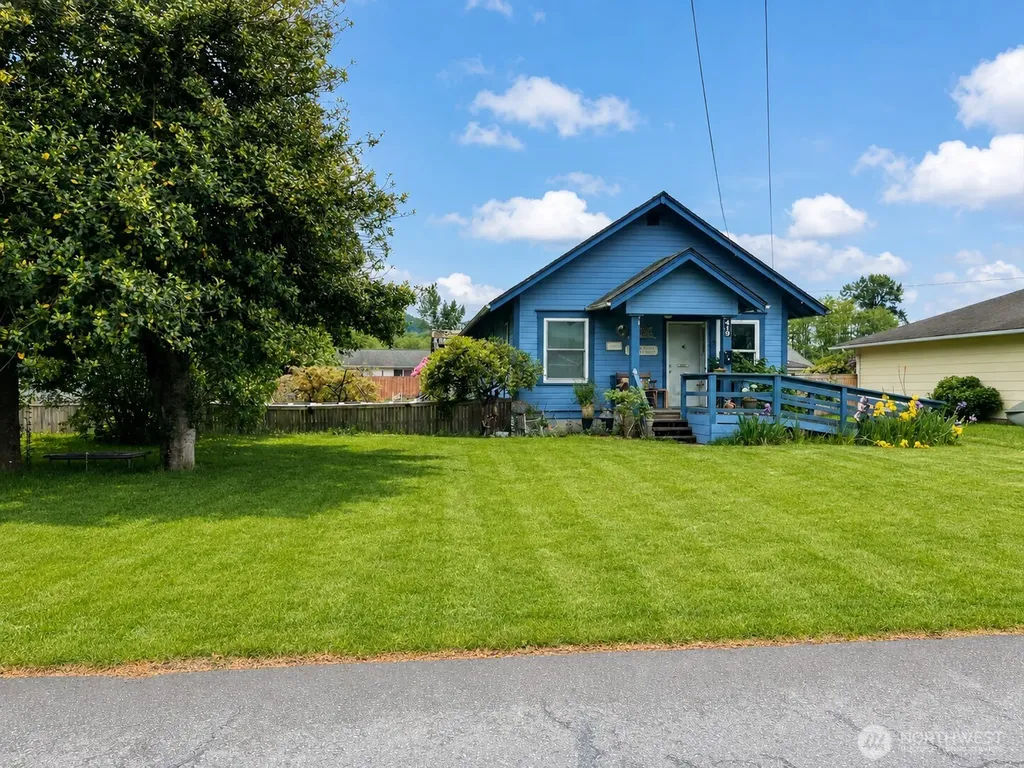 419 Sterling Street Sedro Woolley WA 98284