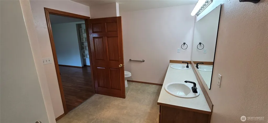 3710 W Edgewood Port Angeles WA 98362