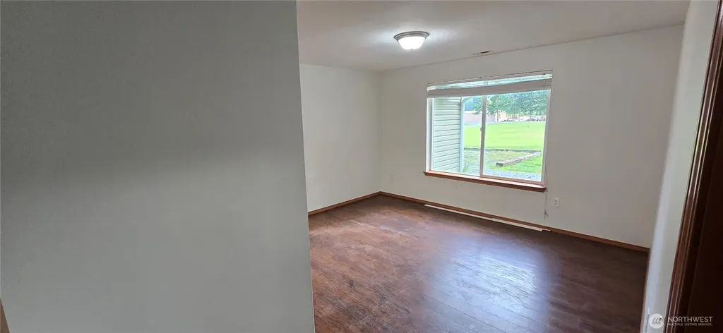 3710 W Edgewood Port Angeles WA 98362