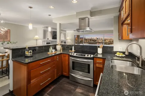 2565 Dexter Avenue N Seattle WA 98109