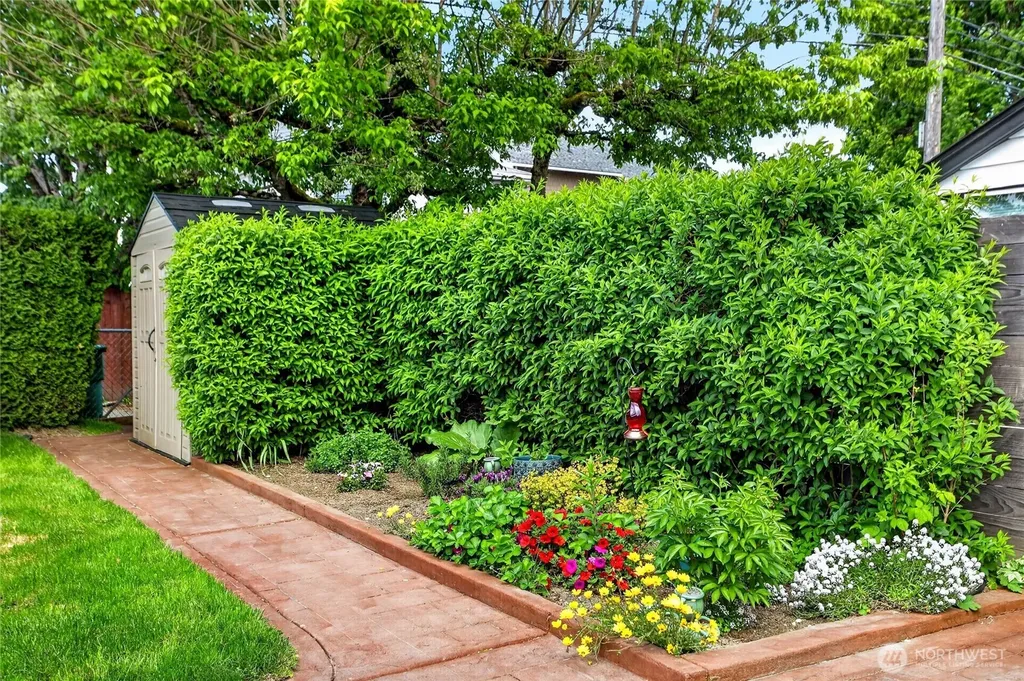 5457 35th Avenue SW Seattle WA 98126