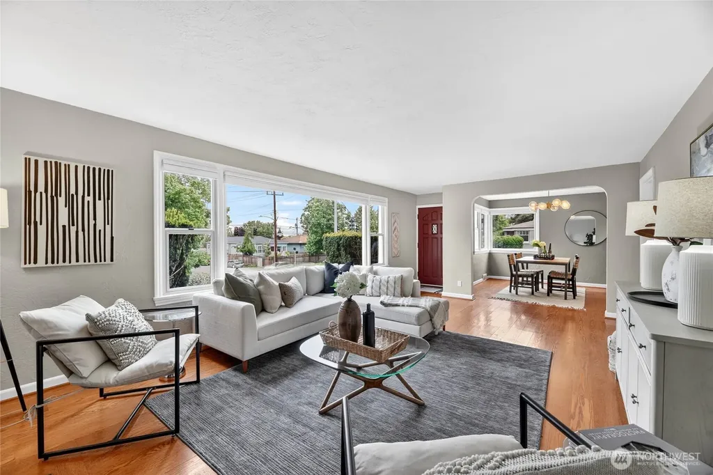 5457 35th Avenue SW Seattle WA 98126