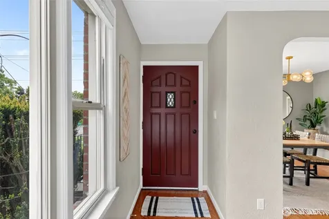 5457 35th Avenue SW Seattle WA 98126