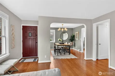 5457 35th Avenue SW Seattle WA 98126