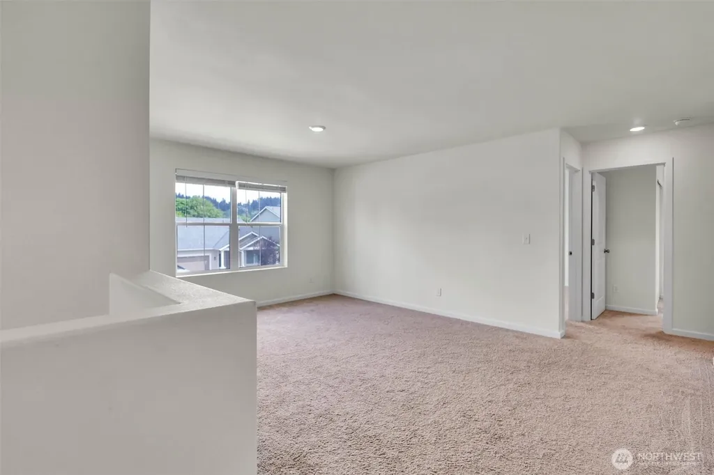 11948 64th Street E Puyallup WA 98372