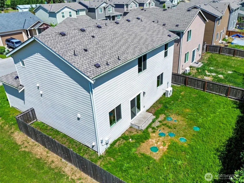 11948 64th Street E Puyallup WA 98372