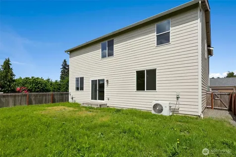 11948 64th Street E Puyallup WA 98372