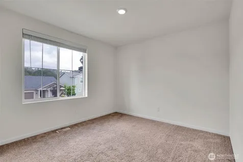 11948 64th Street E Puyallup WA 98372