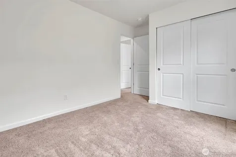 11948 64th Street E Puyallup WA 98372