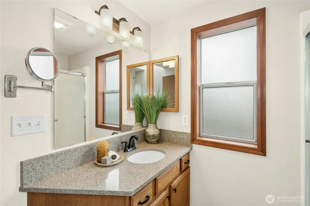 5507 James Avenue SE Auburn WA 98092