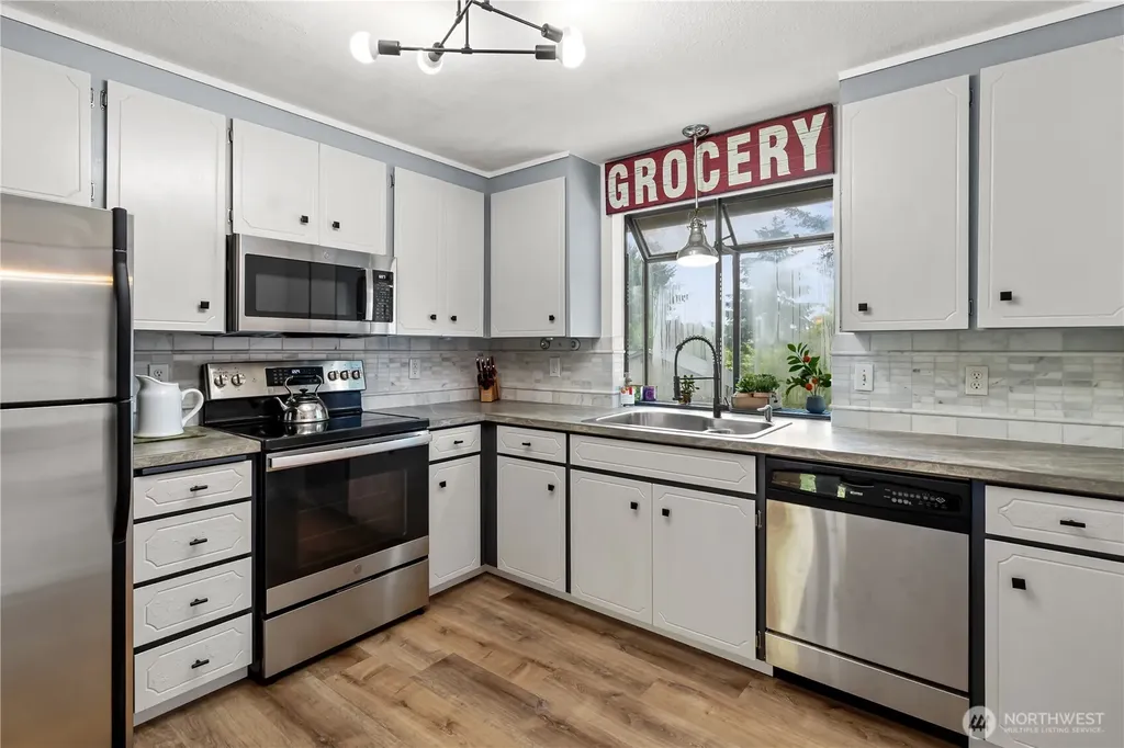 4406 Montclair Drive SE Lacey WA 98503