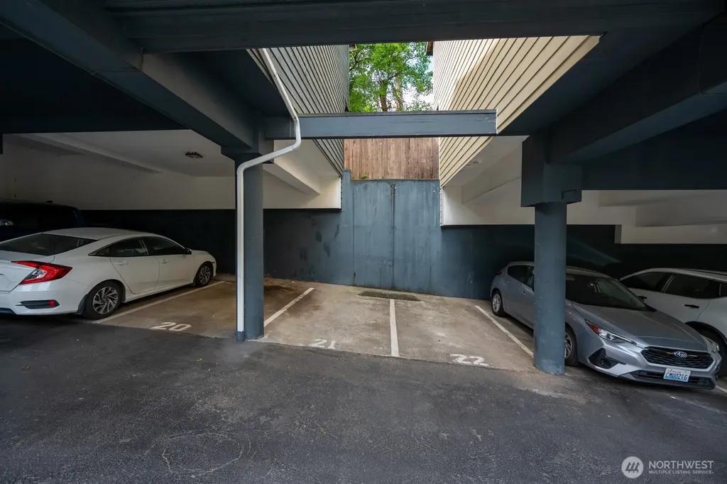 301 W Raye Street Seattle WA 98119
