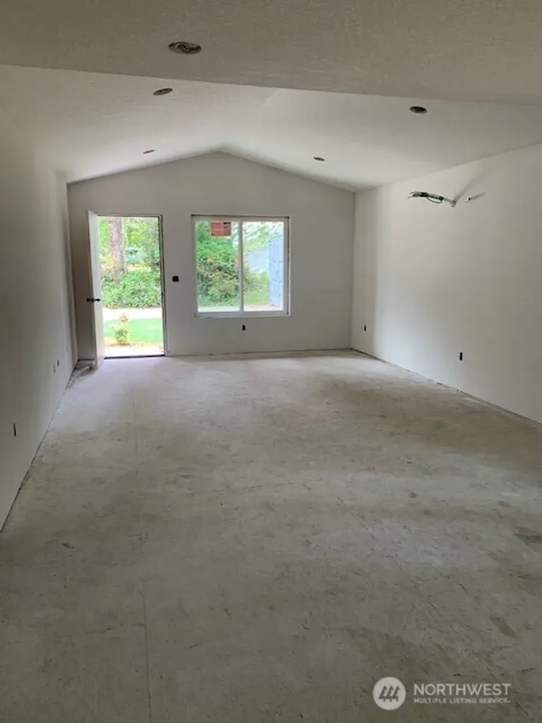 24007 V Lane Ocean Park WA 98640