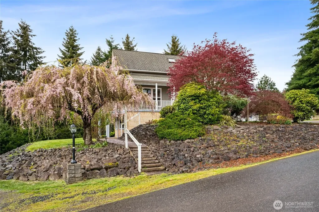 165 Tri Mountain Lane Centralia WA 98531