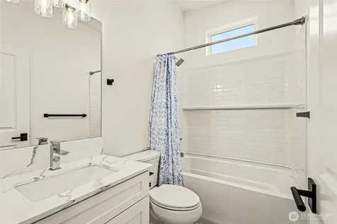 9745 4th Avenue W Everett WA 98204